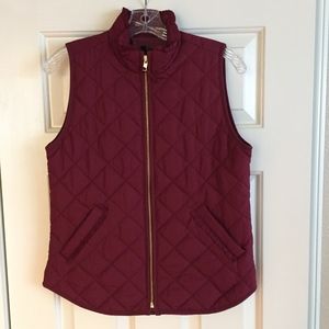 J Crew Ruffle Quilted Puffer Vest Dark Wine XS NWT